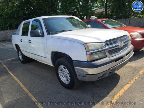 Summit White 2004 Chevrolet Avalanche 1500