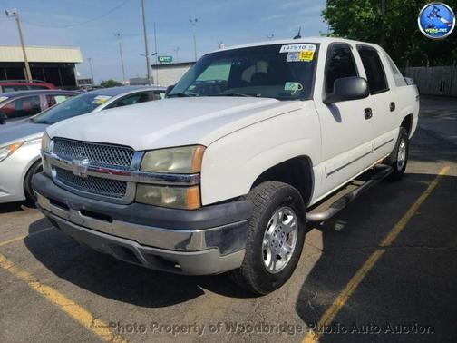 Summit White 2004 Chevrolet Avalanche 1500