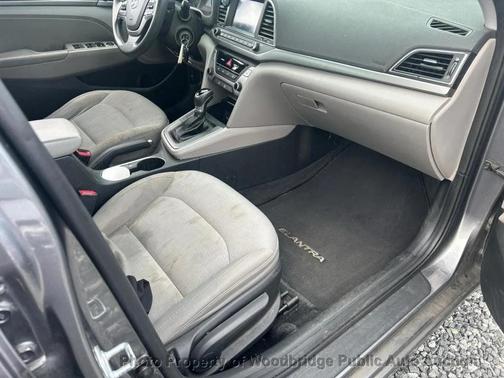Summit White 2019 Chevrolet Express 2500 Work Van