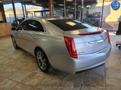 2014 Cadillac XTS Base