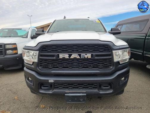 2020 RAM 2500 Tradesman Crew Cab 4X2 6'4' Box