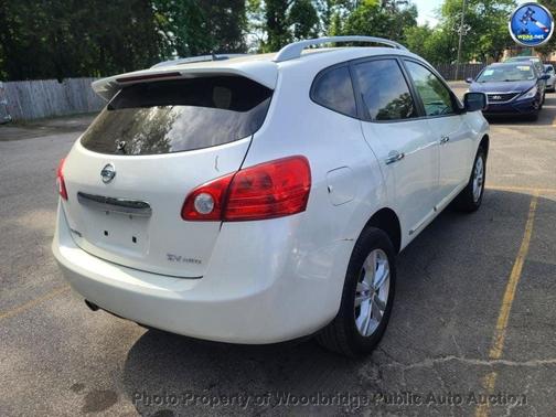 Pearl White 2012 Nissan Rogue SV