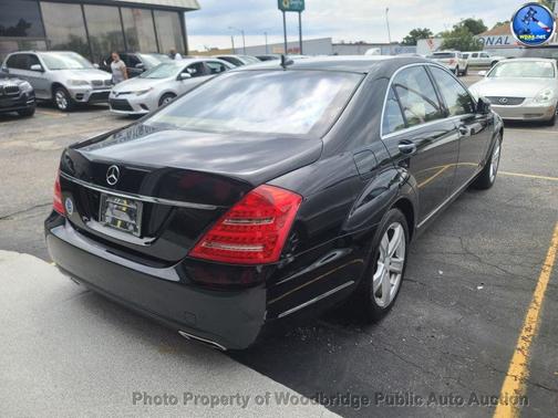 2011 Mercedes-Benz S-Class 4MATIC