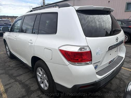 2013 Toyota Highlander SE