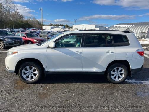 2013 Toyota Highlander SE