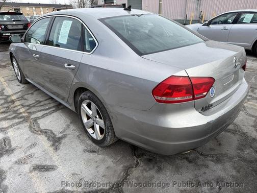 2013 Volkswagen Passat 2.5 SE