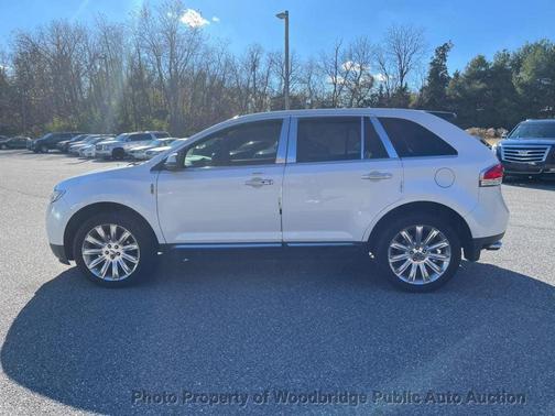 2012 Lincoln MKX Base