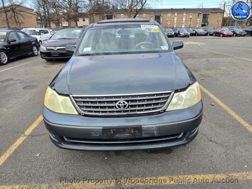 2004 Toyota Avalon XL