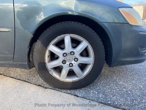 2004 Toyota Avalon XL