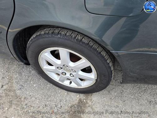 2004 Toyota Avalon XL