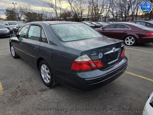 2004 Toyota Avalon XL