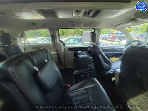 2014 Chrysler Town & Country Touring