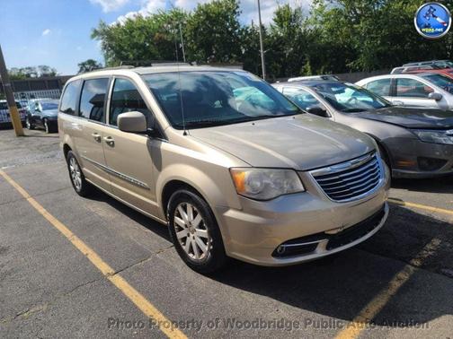 2014 Chrysler Town & Country Touring