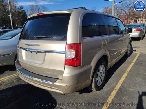 2014 Chrysler Town & Country Touring
