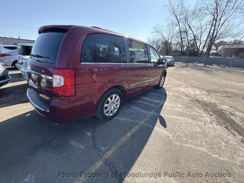 2015 Chrysler Town & Country Touring