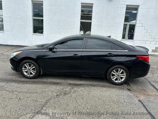 Midnight Black Mica 2013 Hyundai SONATA GLS