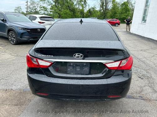Midnight Black Mica 2013 Hyundai SONATA GLS