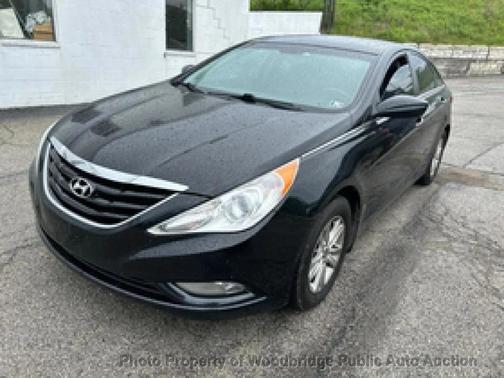 Midnight Black Mica 2013 Hyundai SONATA GLS