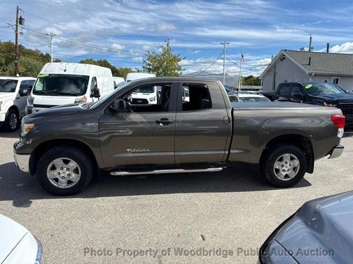 2010 Toyota Tundra Grade