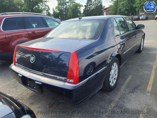 Blue 2006 Cadillac DTS Base