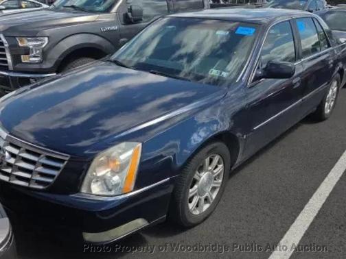 Blue 2006 Cadillac DTS Base