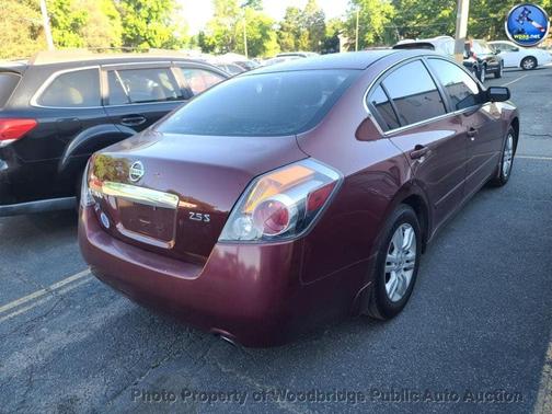 Maroon 2010 Nissan Altima 2.5 S