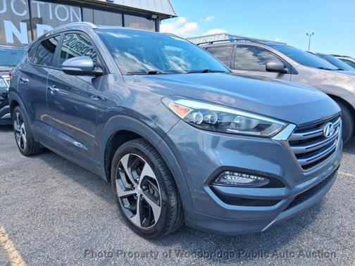 Coliseum Grey 2016 Hyundai TUCSON Limited
