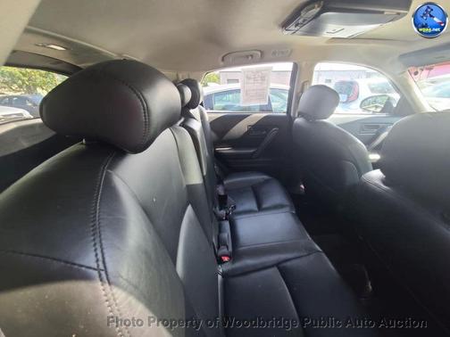2005 INFINITI FX35 Base