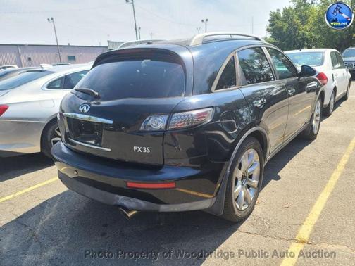 2005 INFINITI FX35 Base