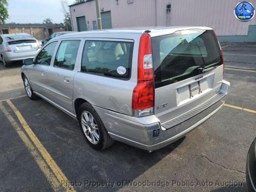 2006 Volvo V70 BASE
