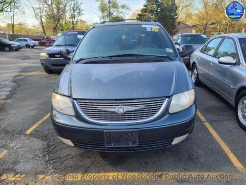 2001 Chrysler Town & Country Limited
