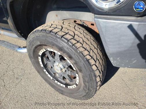Black 2007 Hummer H3 Base