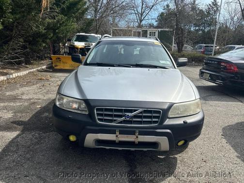 2005 Volvo XC70 