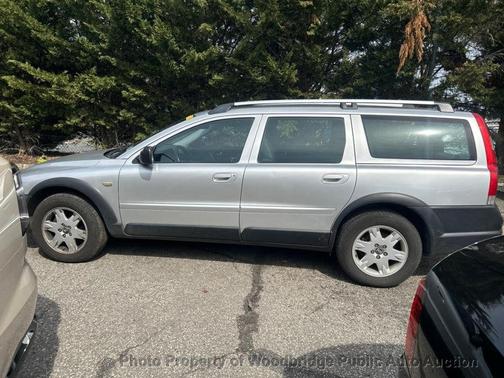 2005 Volvo XC70 