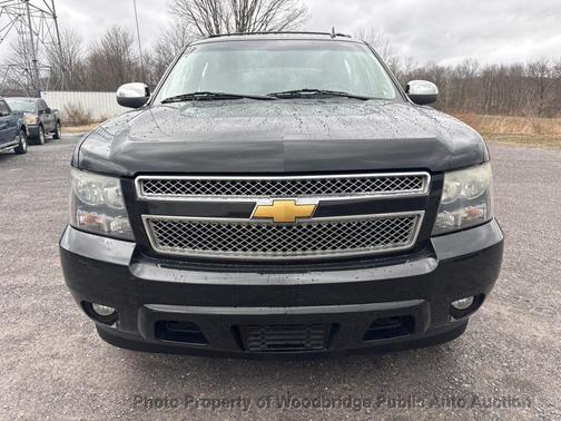 Black 2013 Chevrolet Avalanche LS