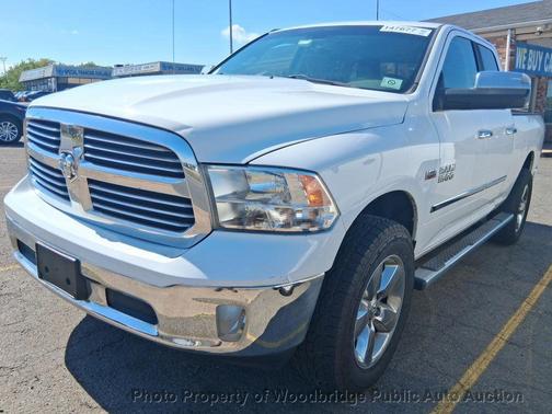 Bright White Clearcoat 2014 RAM 1500 SLT