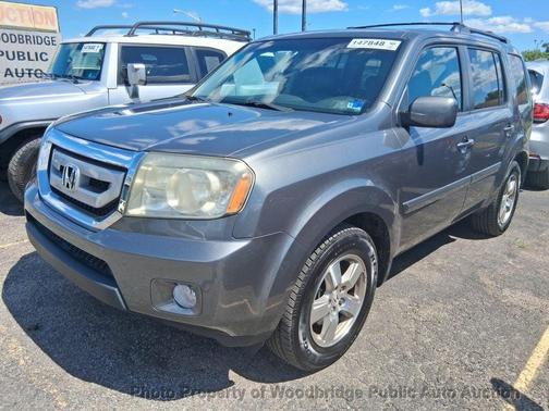 Polished Metal Metallic 2011 Honda Pilot EX-L