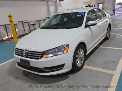 2015 Volkswagen Passat 1.8T S