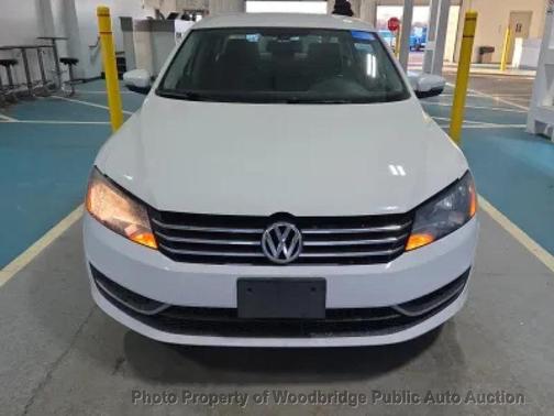 2015 Volkswagen Passat 1.8T S