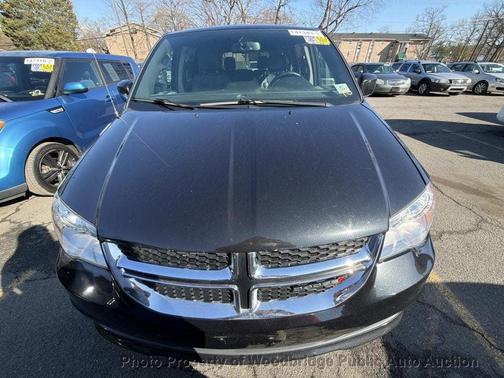 Black Onyx Crystal Pearlcoat 2017 Dodge Grand Caravan SXT
