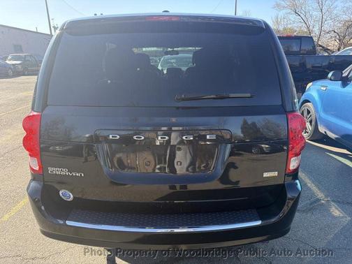 Black Onyx Crystal Pearlcoat 2017 Dodge Grand Caravan SXT