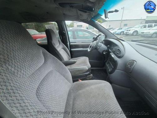 2000 Chrysler Voyager SE