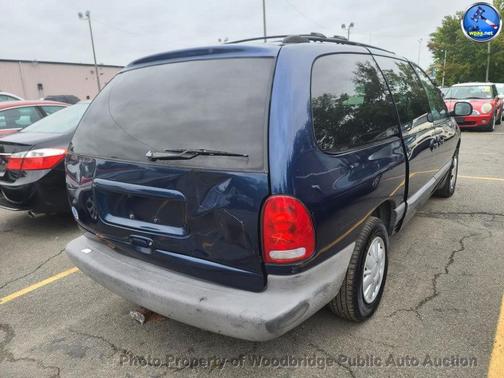 2000 Chrysler Voyager SE