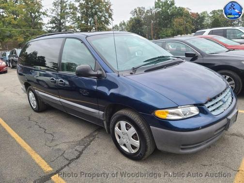 2000 Chrysler Voyager SE