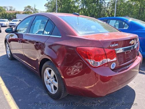 Maroon 2016 Chevrolet Cruze Limited 1LT