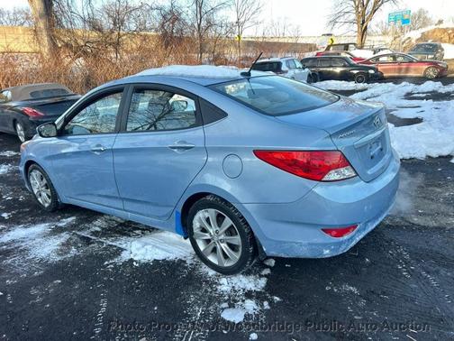 2014 Hyundai Accent SE