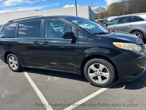 Black 2011 Toyota Sienna LE