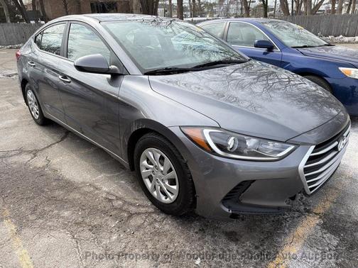 2018 Hyundai ELANTRA SE
