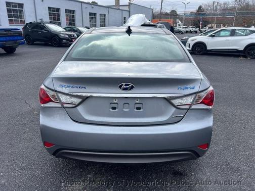 2015 Hyundai SONATA Hybrid Limited