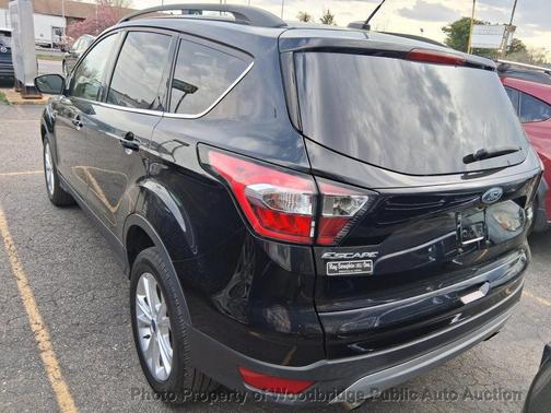 Shadow Black 2018 Ford Escape SE